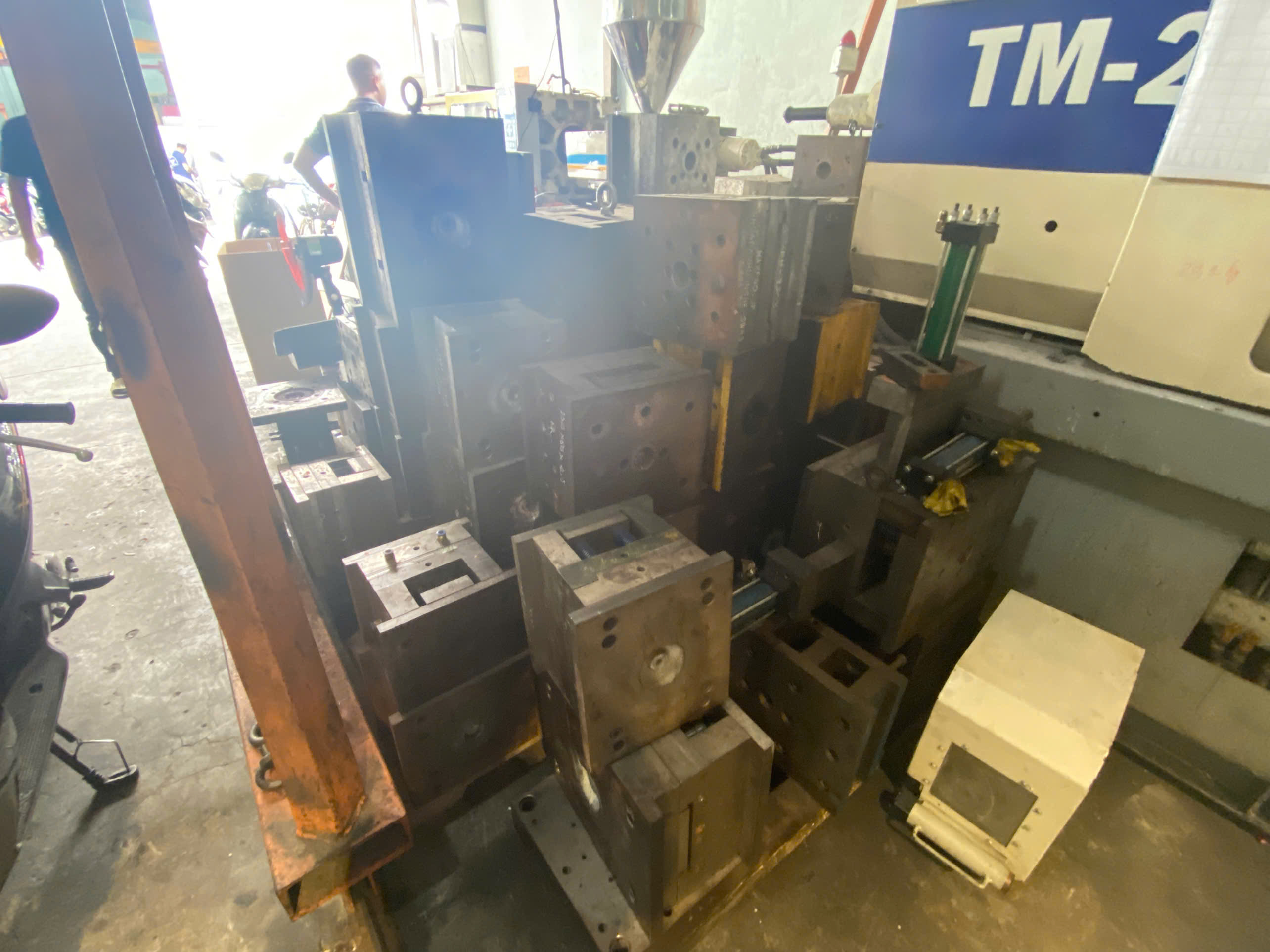 Mold shelf area 2.jpg